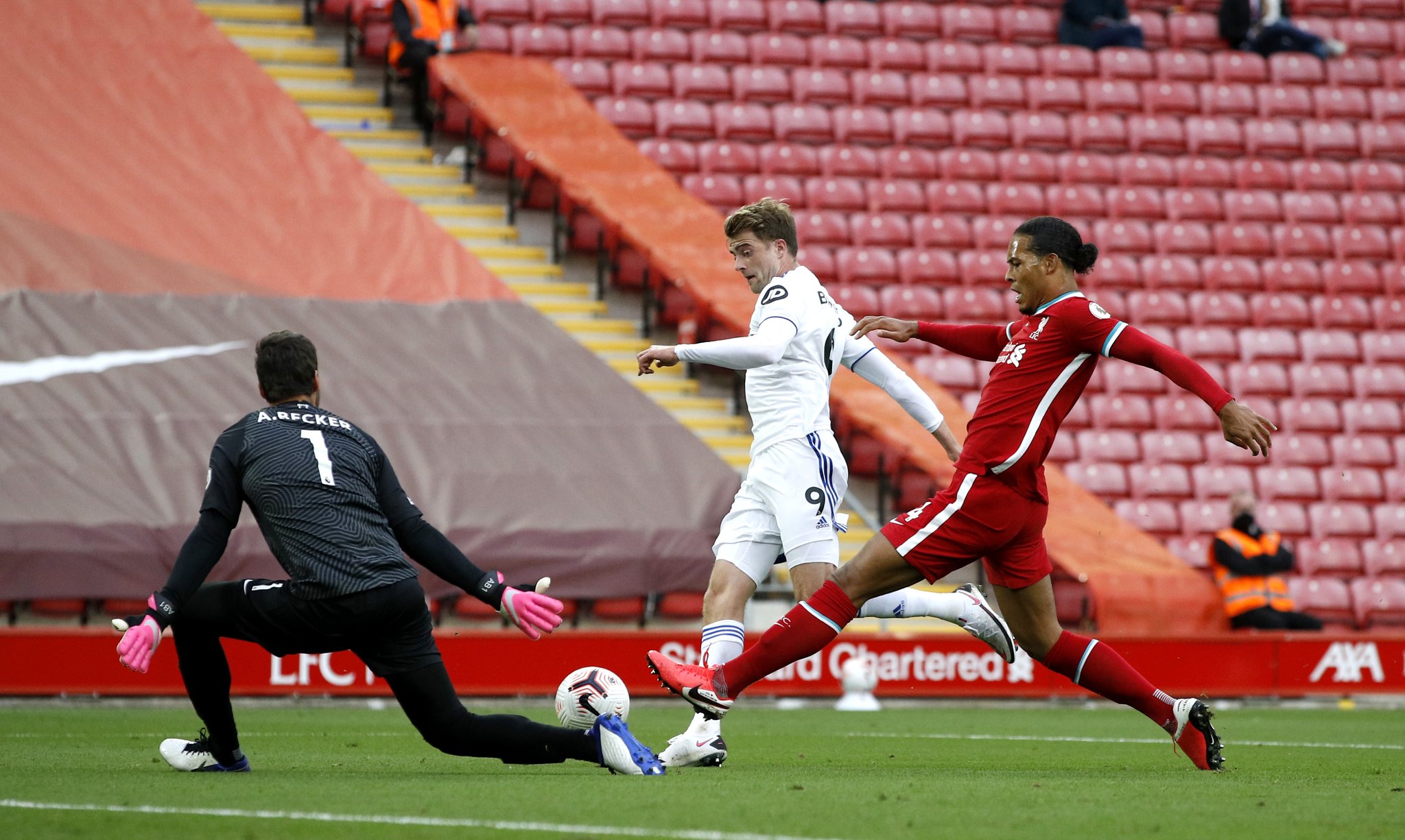 以湖人队和 以湖人队和