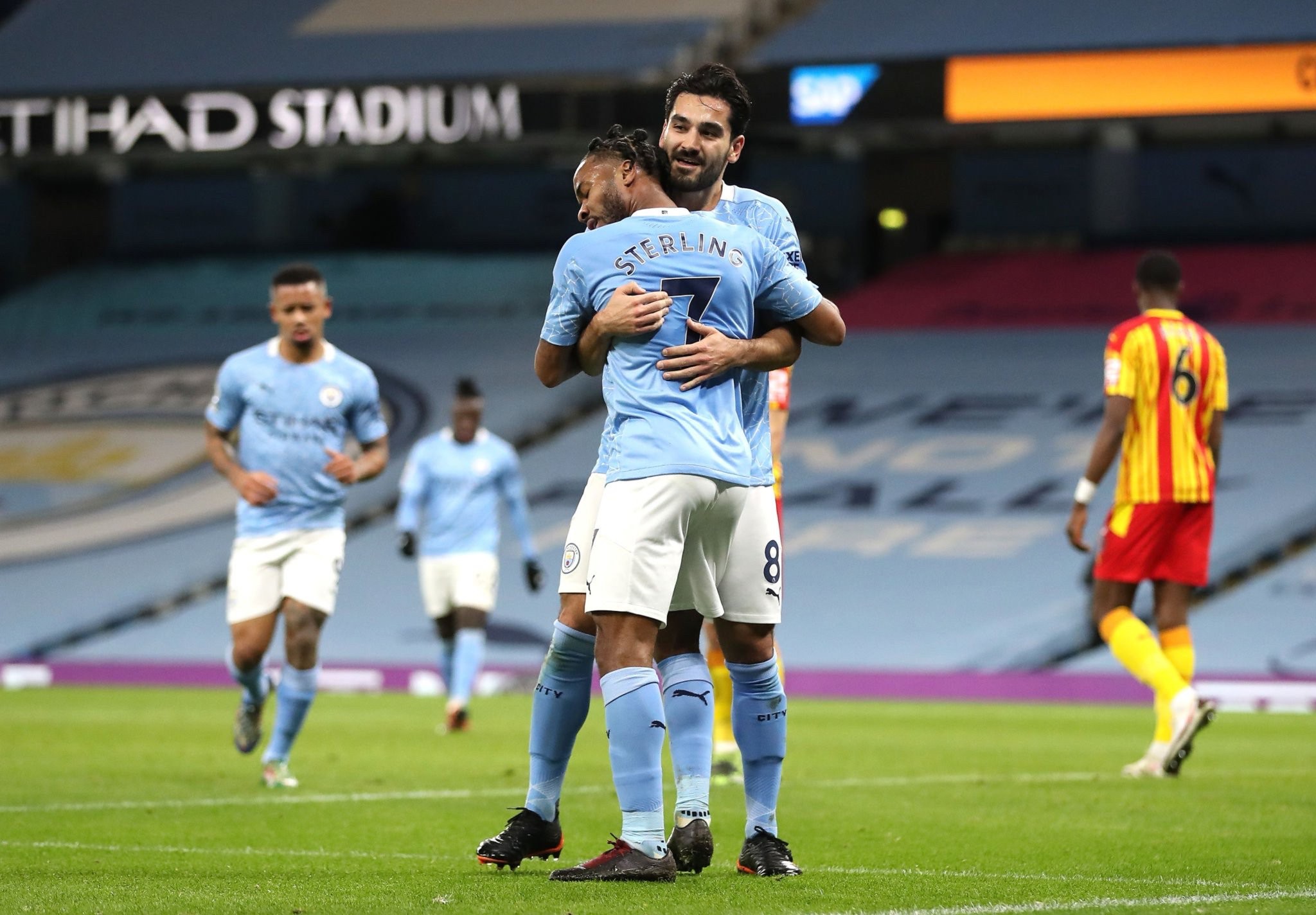 显示出超级 显示出超级